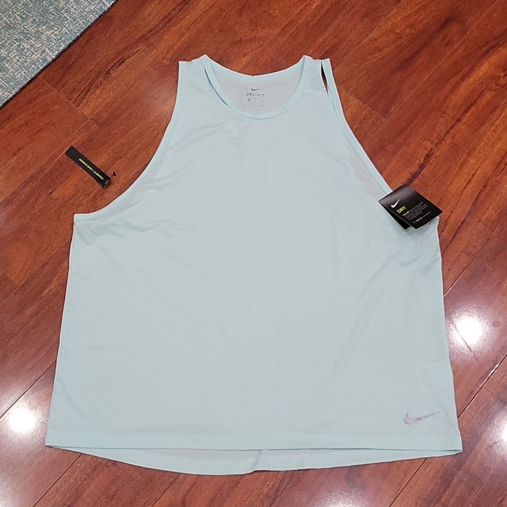 NWT plus size XXL Nike dri-fit tank